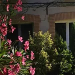 Semesterbostad Domaine De La Fee De L'eau - L'eau D'o *